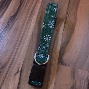 Handcrafted Green Snowflake Dog Collar - Large